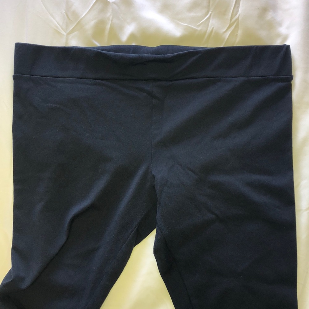 Matty M navy leggings